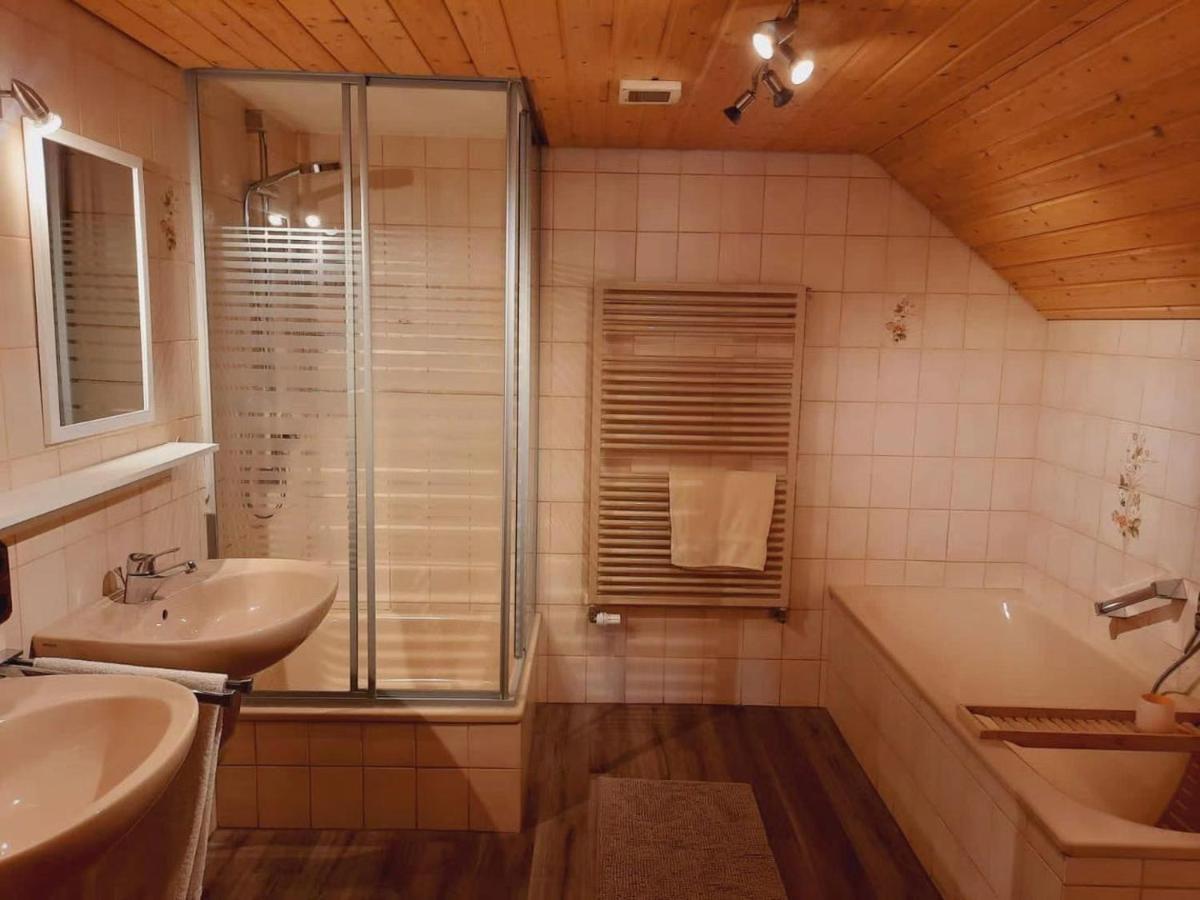 Ferienwohnungen Roessle Stiefenhofen エクステリア 写真