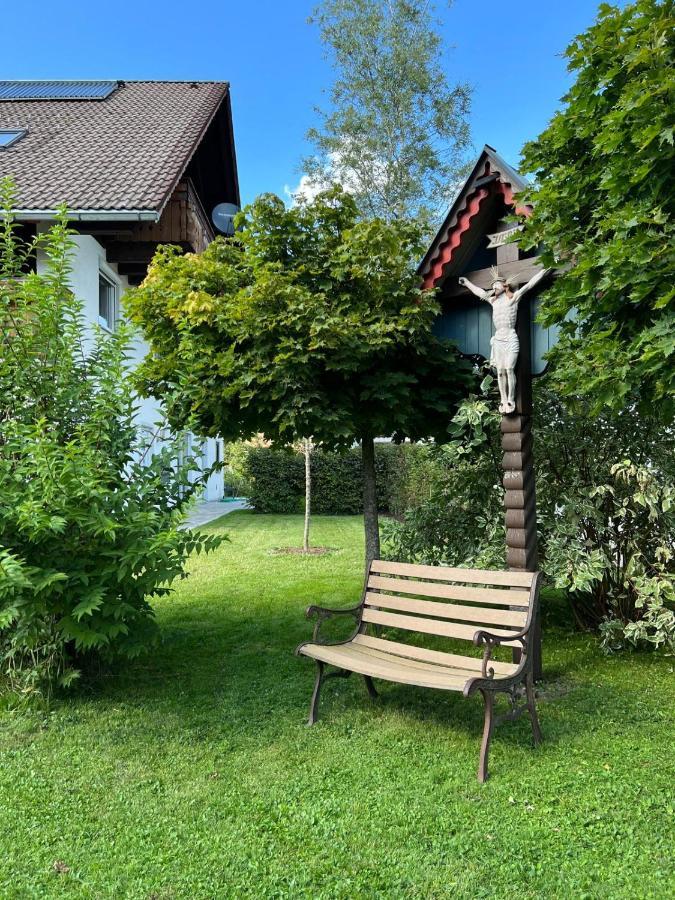 Ferienwohnungen Roessle Stiefenhofen エクステリア 写真